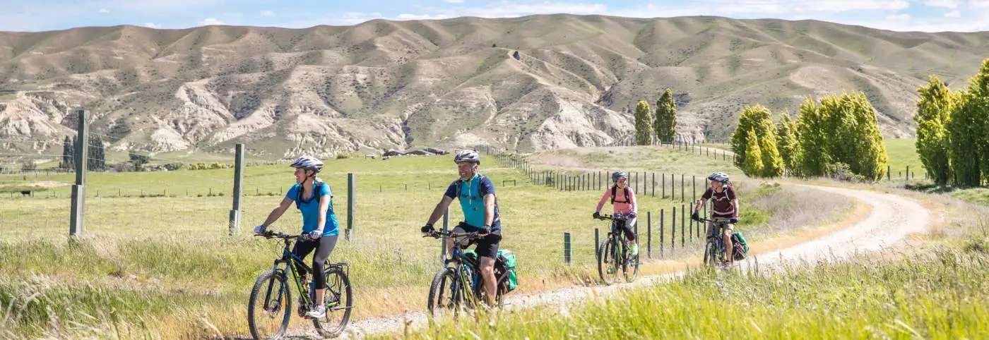4355 Otago Central Rail Trail Miles Holden